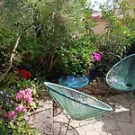 Un Petit Paradis A Gigaro La Croix-Valmer