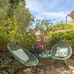 Un Petit Paradis A Gigaro *