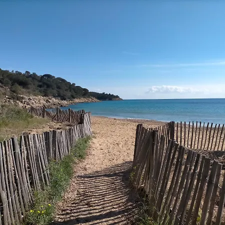 Διαμέρισμα Un Petit Paradis A Gigaro *