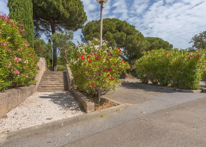 Un Petit Paradis A Gigaro Daire