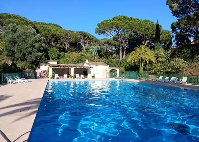 Un Petit Paradis A Gigaro Daire *